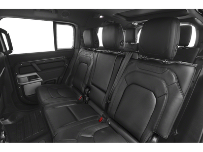2023 Land Rover Defender SE