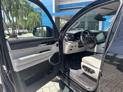 2024 Jeep Wagoneer L Series III