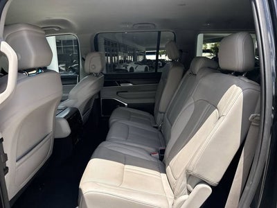 2024 Jeep Wagoneer L Series III