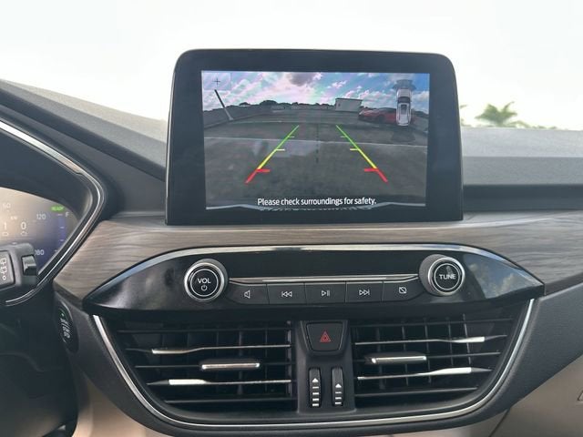 2020 Ford Escape Titanium Hybrid