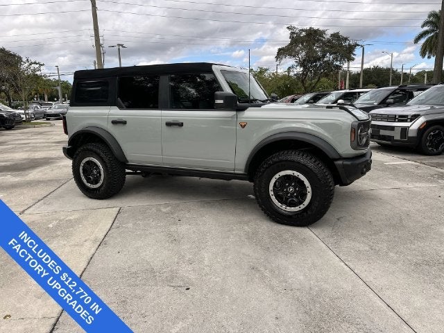2023 Ford Bronco Base