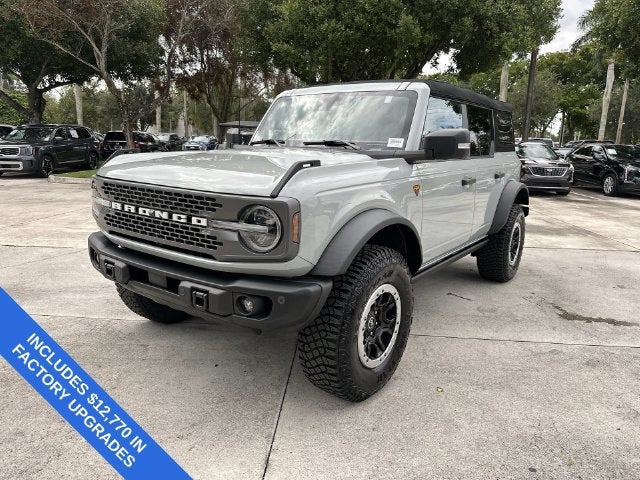2023 Ford Bronco Base