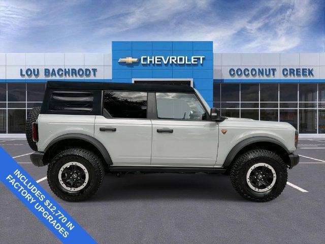 2023 Ford Bronco Base