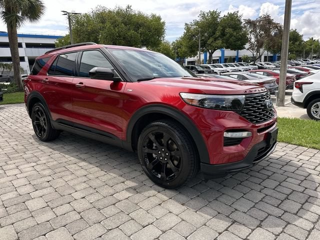 2023 Ford Explorer ST-Line