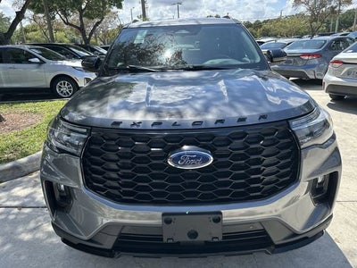 2025 Ford Explorer ST-Line