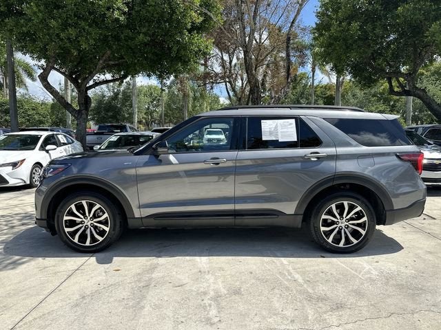 2025 Ford Explorer ST-Line