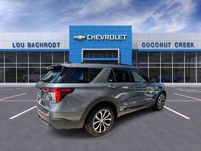 2025 Ford Explorer ST-Line