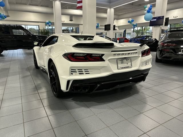2025 Chevrolet Corvette E-Ray 1LZ