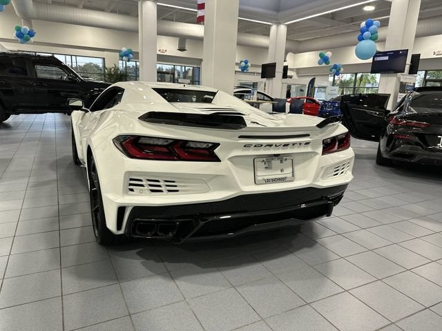 2025 Chevrolet Corvette E-Ray 1LZ