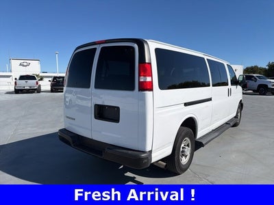 2023 Chevrolet Express Passenger 3500 1LS