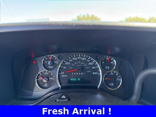 2023 Chevrolet Express Passenger 3500 1LS