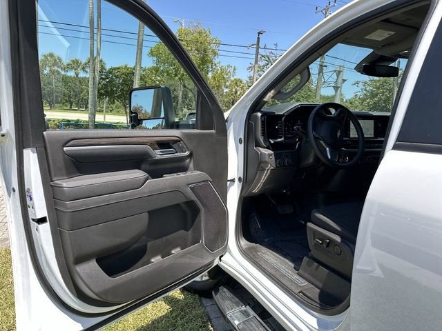 2025 Chevrolet Silverado 3500 HD LT