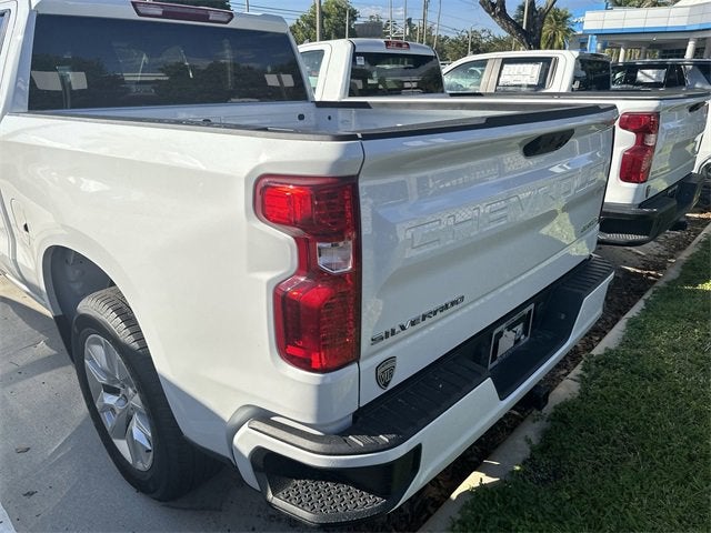 2025 Chevrolet Silverado 1500 Custom