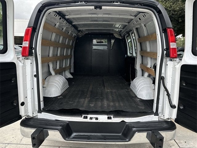 2024 Chevrolet Express Cargo 2500 WT