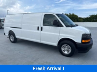 2025 Chevrolet Express Cargo WT