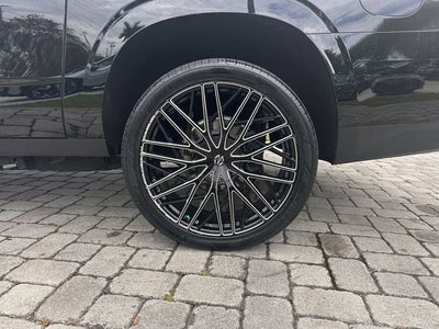 2023 GMC Yukon XL SLE