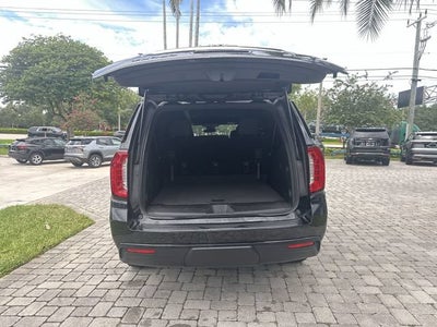 2023 GMC Yukon XL SLE