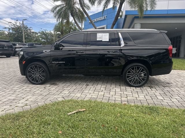 2023 GMC Yukon XL SLE