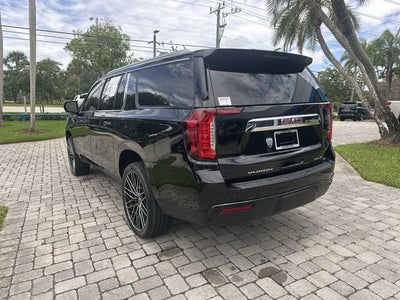 2023 GMC Yukon XL SLE