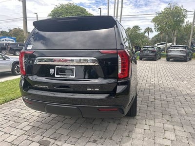 2023 GMC Yukon XL SLE