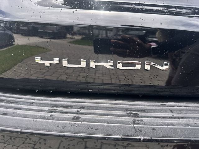 2023 GMC Yukon XL SLE
