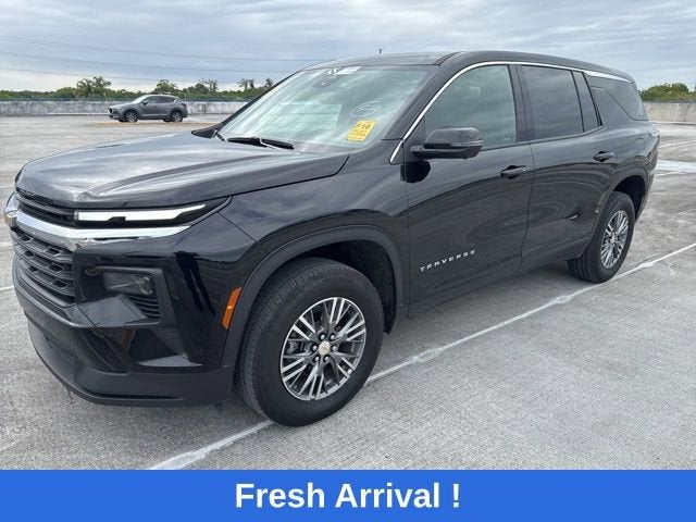 2024 Chevrolet Traverse LS