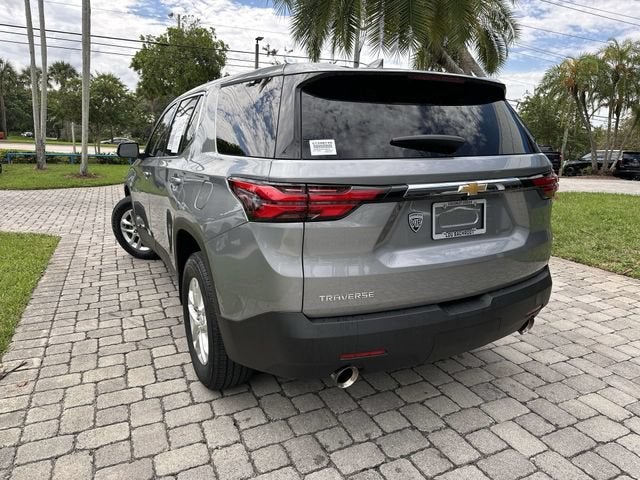 2023 Chevrolet Traverse LS
