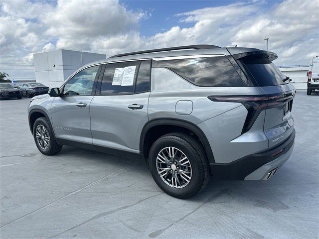 2024 Chevrolet Traverse LT