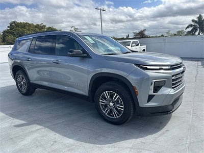 2024 Chevrolet Traverse LT