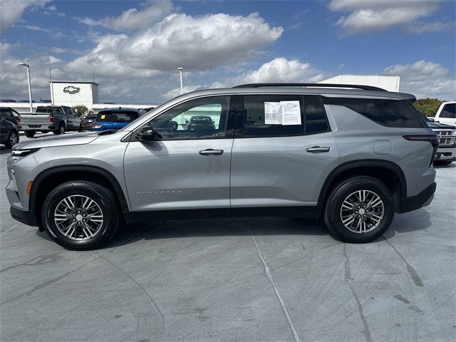 2024 Chevrolet Traverse LT