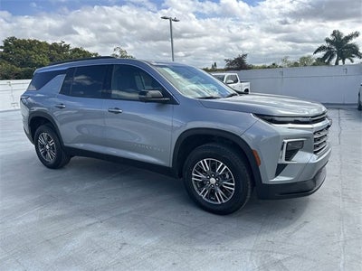 2024 Chevrolet Traverse LT