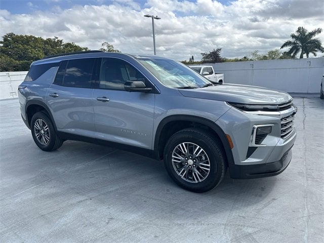 2024 Chevrolet Traverse LT