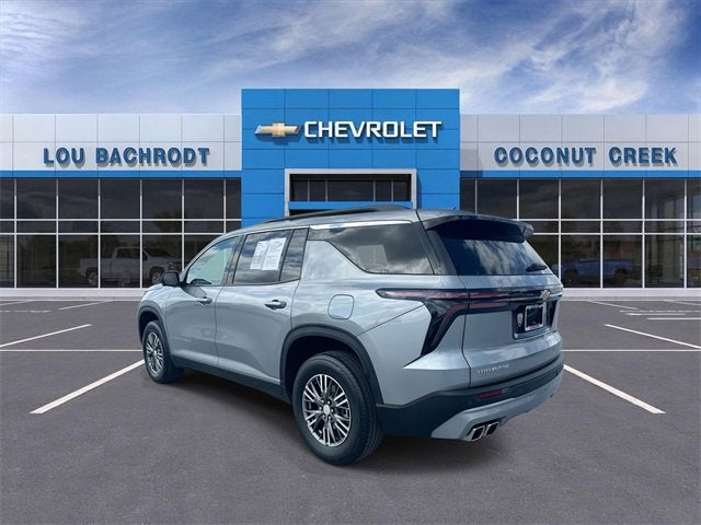 2024 Chevrolet Traverse LT