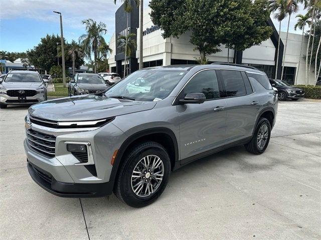 2024 Chevrolet Traverse LT