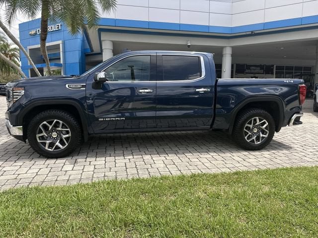 2022 GMC Sierra 1500 SLT