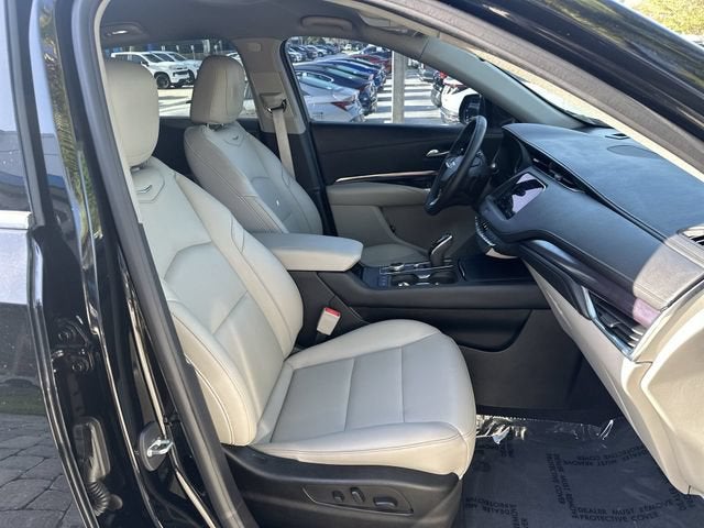 2023 Cadillac XT4 FWD Luxury
