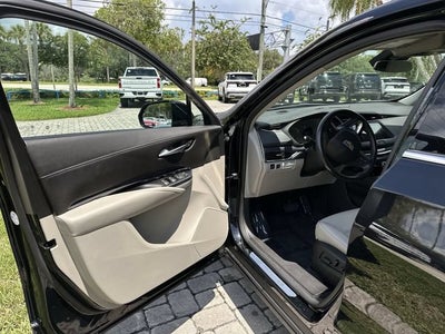 2023 Cadillac XT4 Luxury