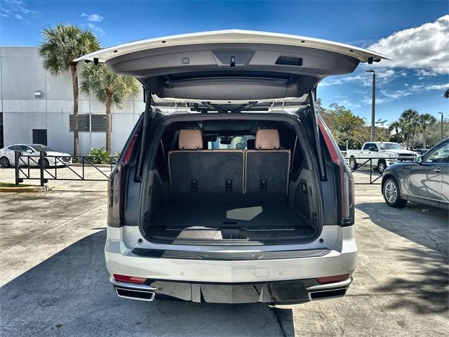 2023 Cadillac Escalade ESV Premium Luxury