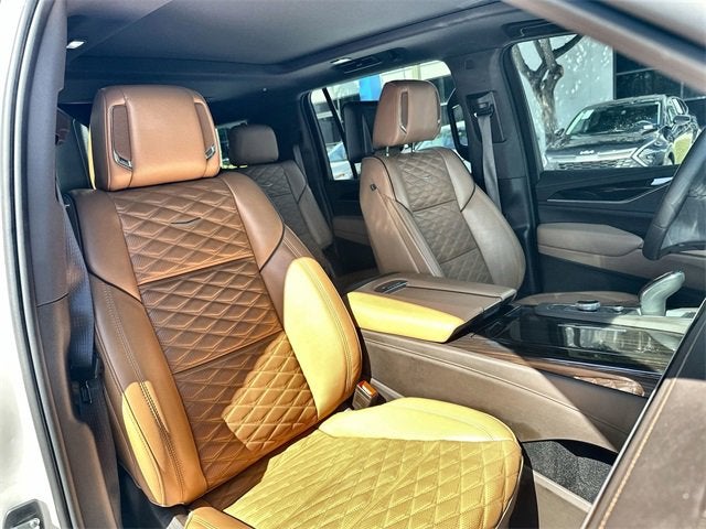 2023 Cadillac Escalade ESV Premium Luxury