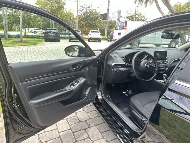 2025 Nissan Altima S