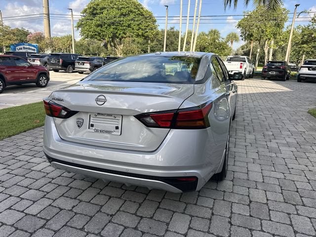 2025 Nissan Altima S