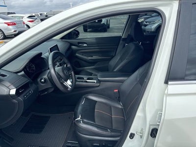 2022 Nissan Altima 2.5 SR