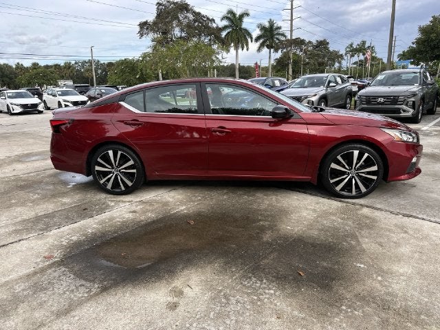 2022 Nissan Altima 2.5 SR