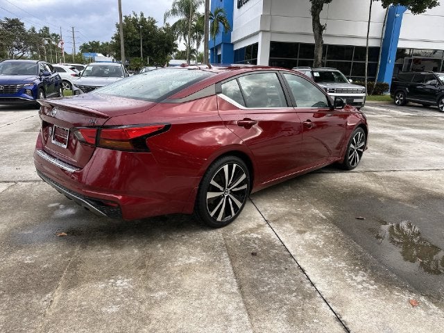 2022 Nissan Altima 2.5 SR