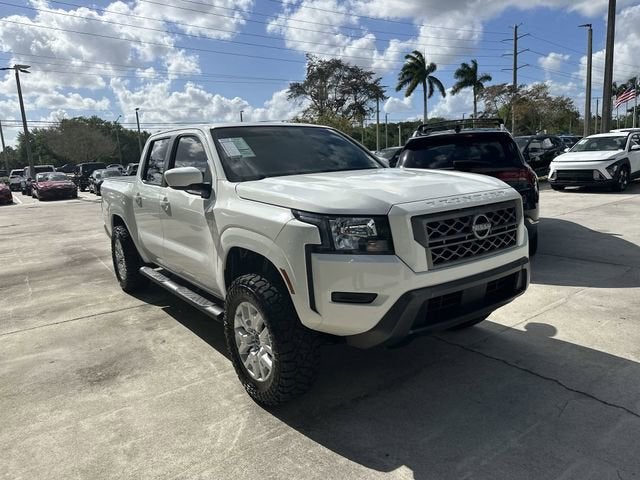 2022 Nissan Frontier SV
