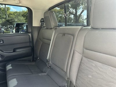 2022 Nissan Frontier SV