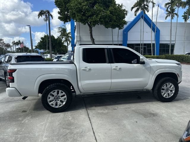 2022 Nissan Frontier SV
