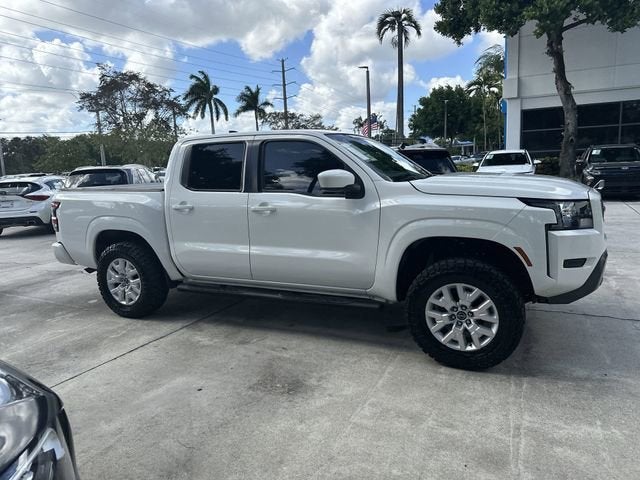 2022 Nissan Frontier SV