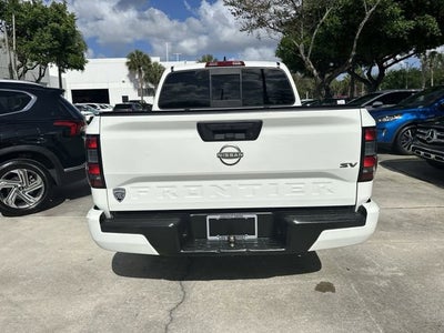 2022 Nissan Frontier SV