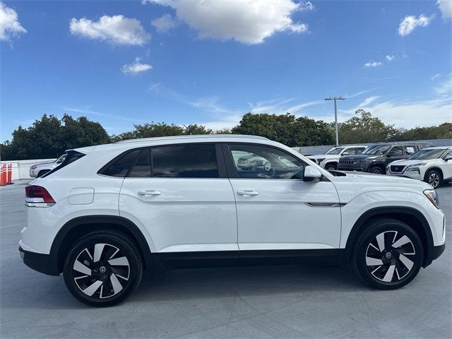 2024 Volkswagen Atlas Cross Sport 2.0T SE w/Technology